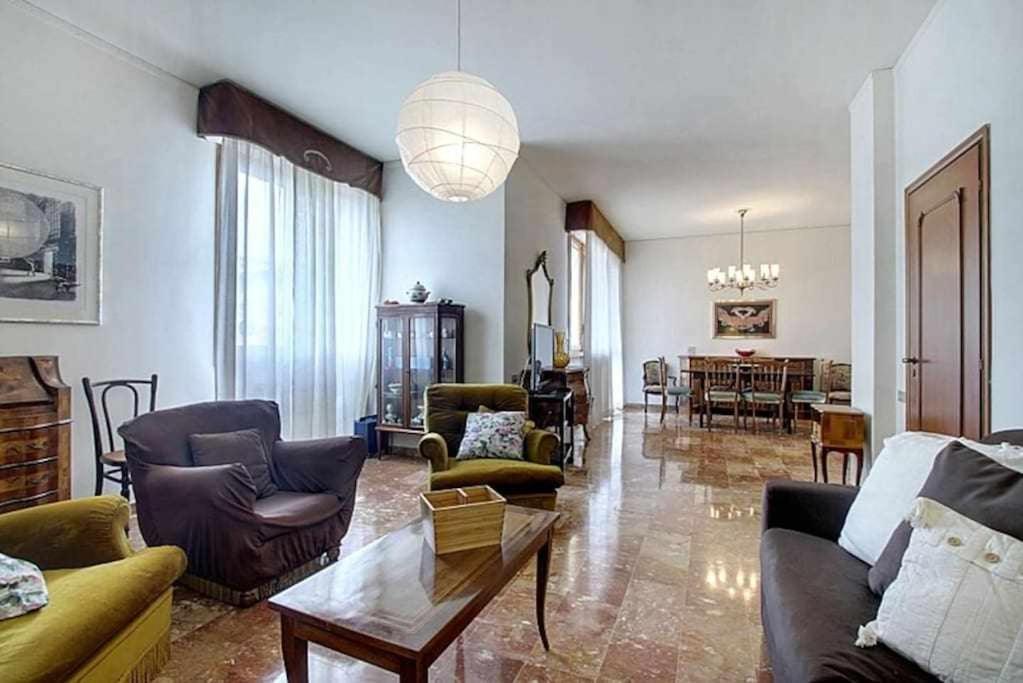 Frati Bigi With Two Bedrooms And Parking 佛罗伦萨 外观 照片