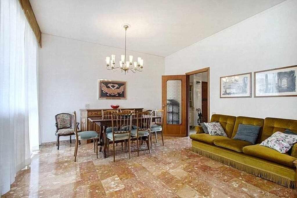 Frati Bigi With Two Bedrooms And Parking 佛罗伦萨 外观 照片