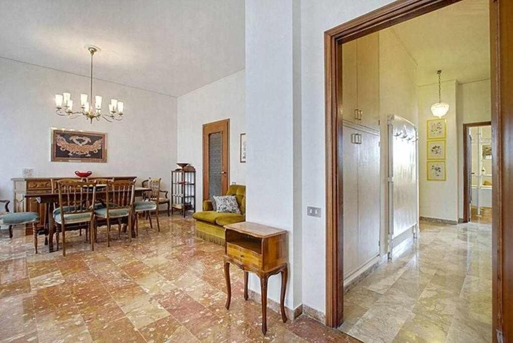 Frati Bigi With Two Bedrooms And Parking 佛罗伦萨 外观 照片