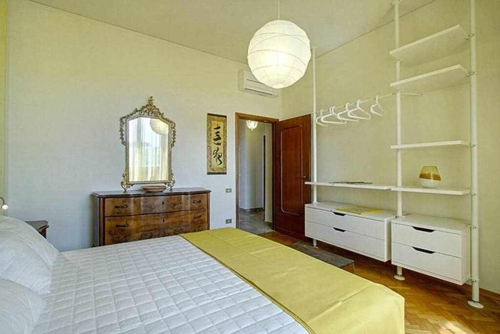 Frati Bigi With Two Bedrooms And Parking 佛罗伦萨 外观 照片